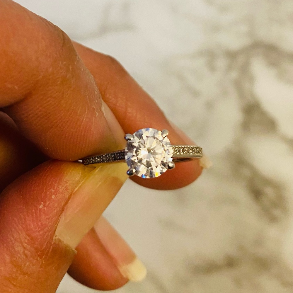 Ring - Picture 3 of 4